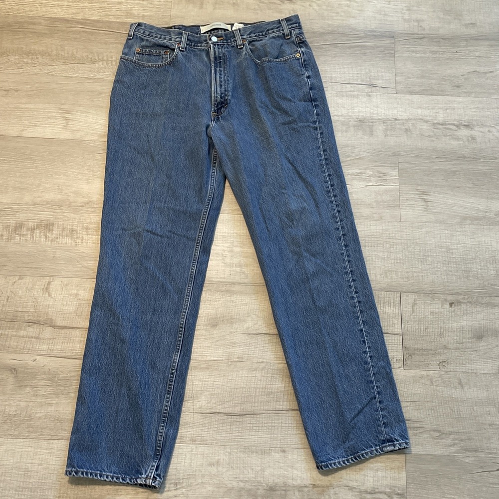 GAP Men's Relaxed Jeans in Blue